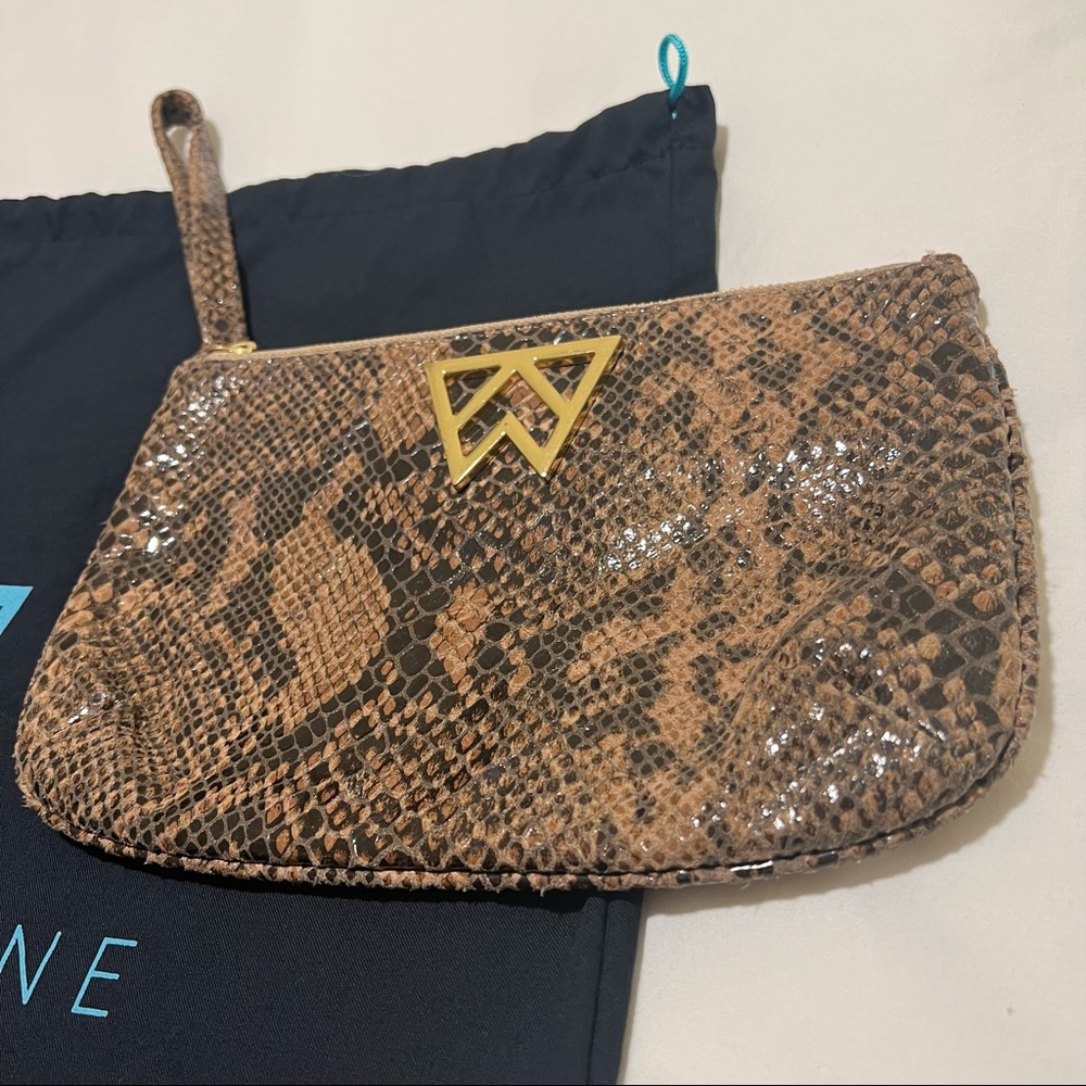Kelly Wynn - Risky Biz Clutch/Wristlet in Brown Snakeskin